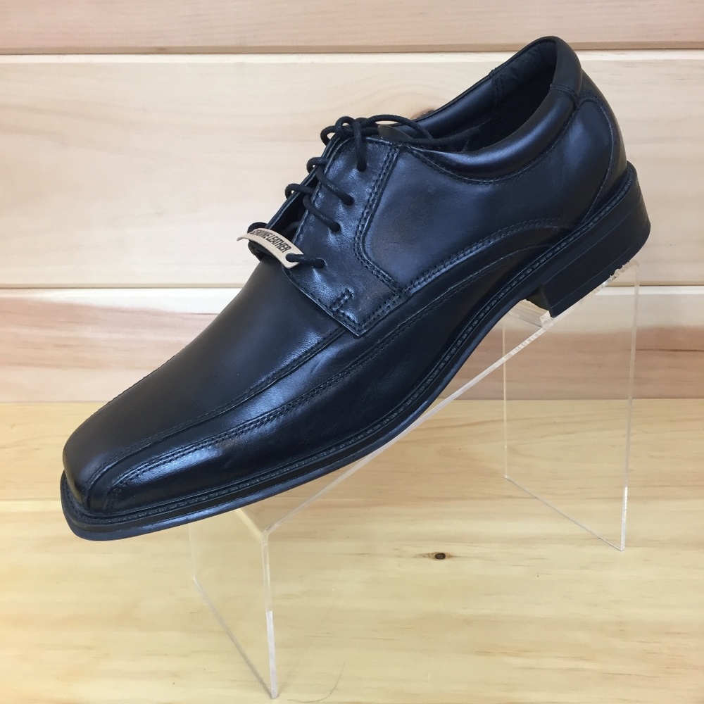 Dockers Newtown Black Leather Bicycle Toe Oxfords